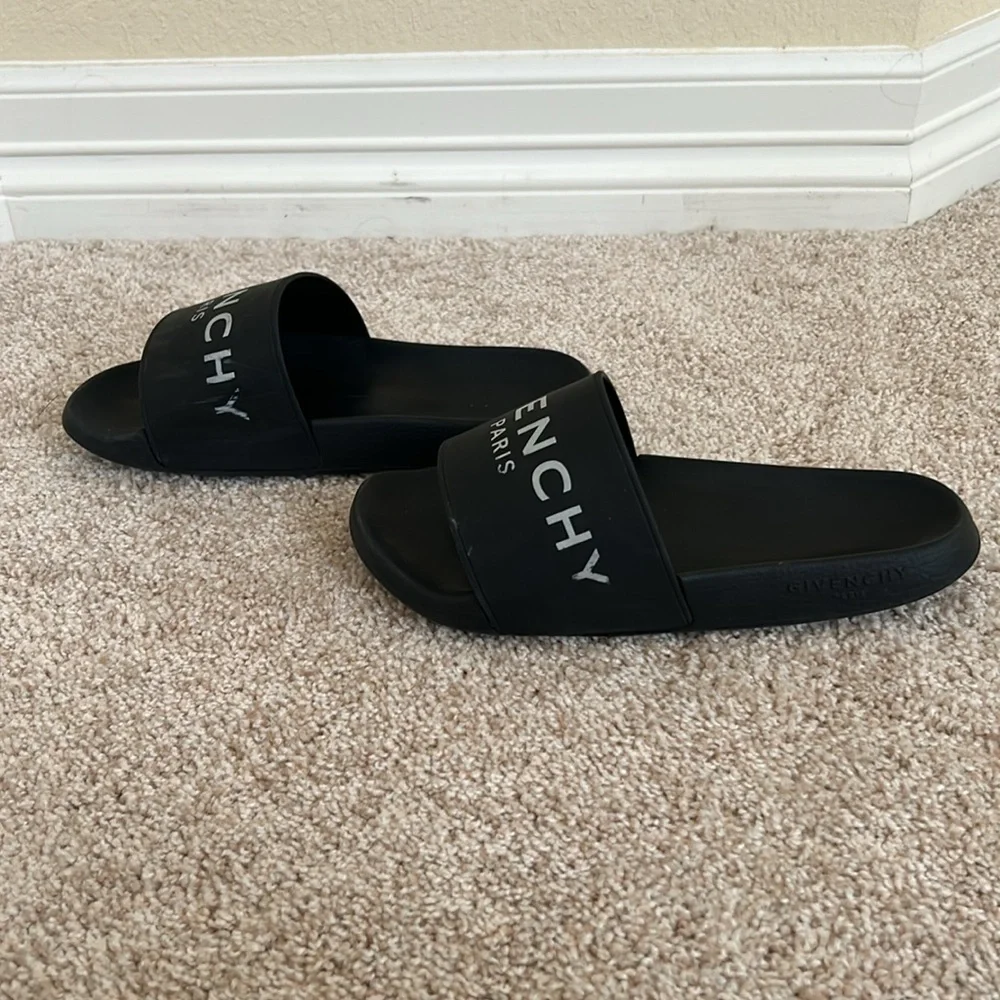 Givenchy Logo Pool Slide - Black